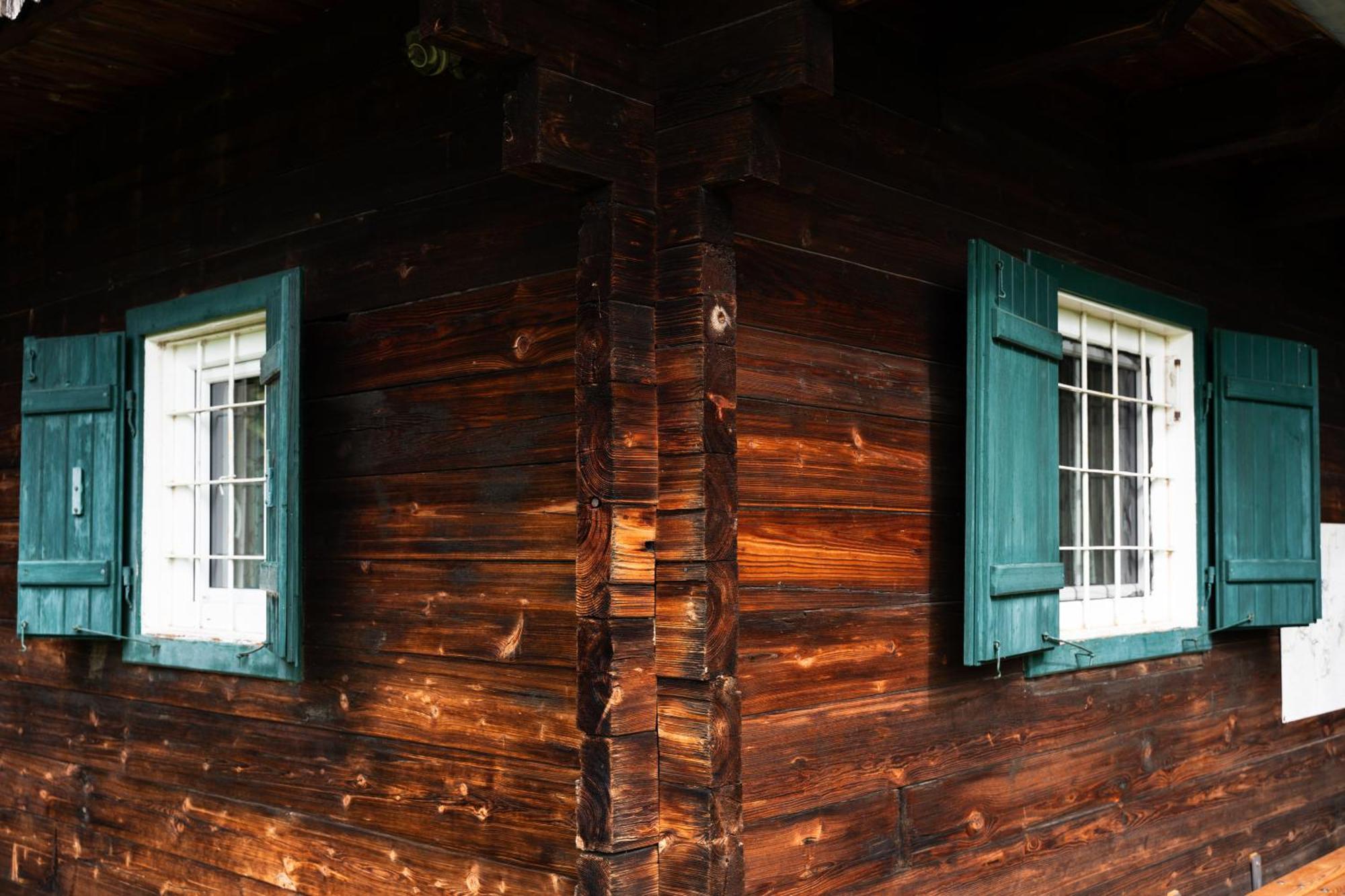 Gregor'S Ferienhaus Im Wald Edelschrott Luaran gambar