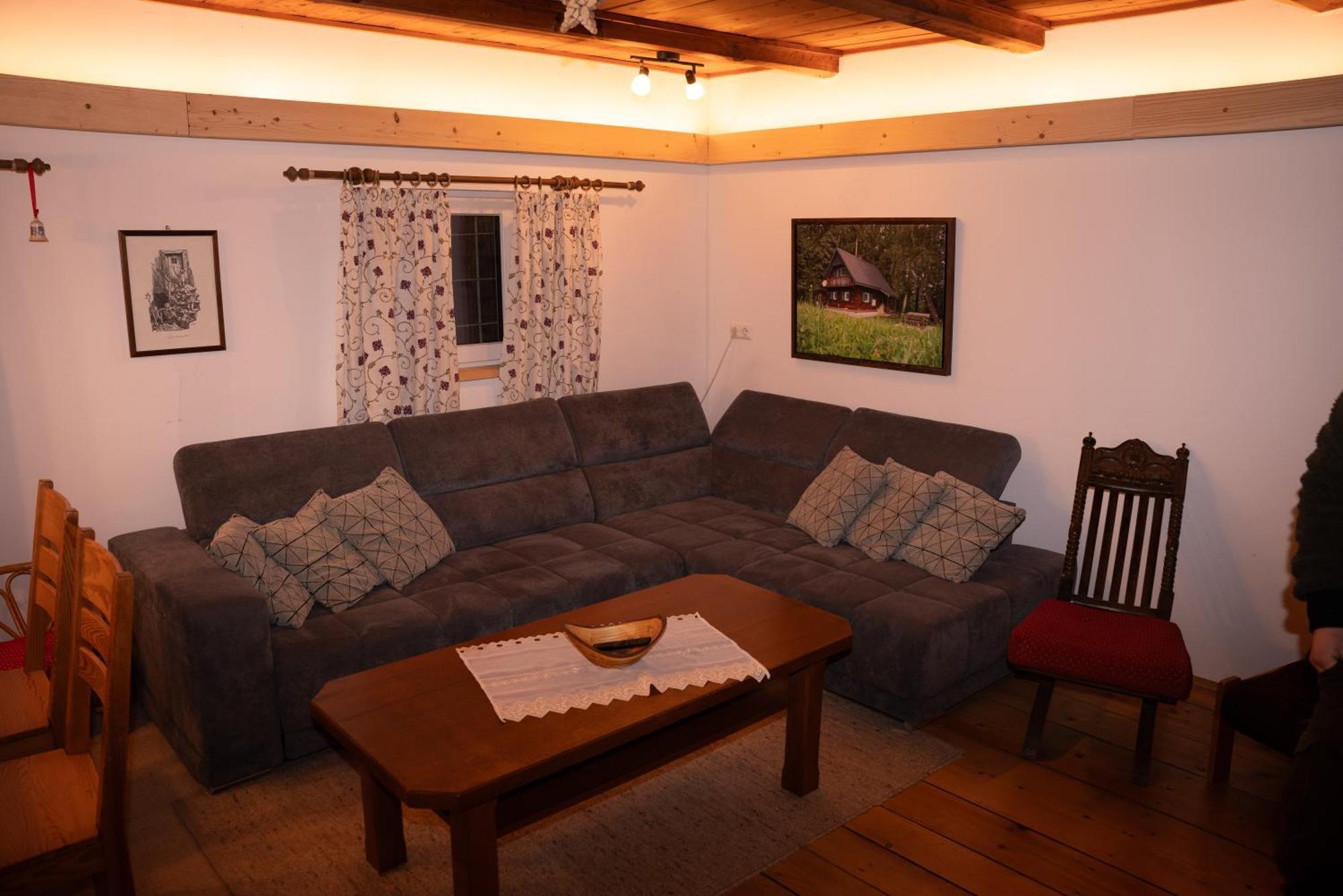 Gregor'S Ferienhaus Im Wald Edelschrott Luaran gambar