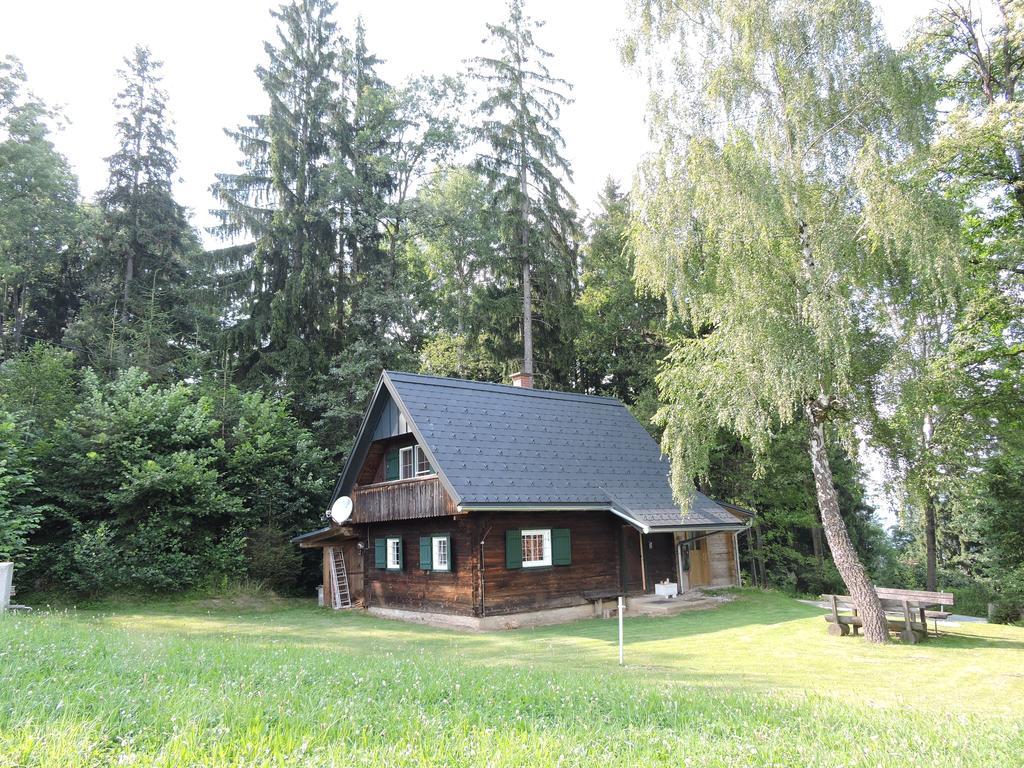 Gregor'S Ferienhaus Im Wald Edelschrott Luaran gambar