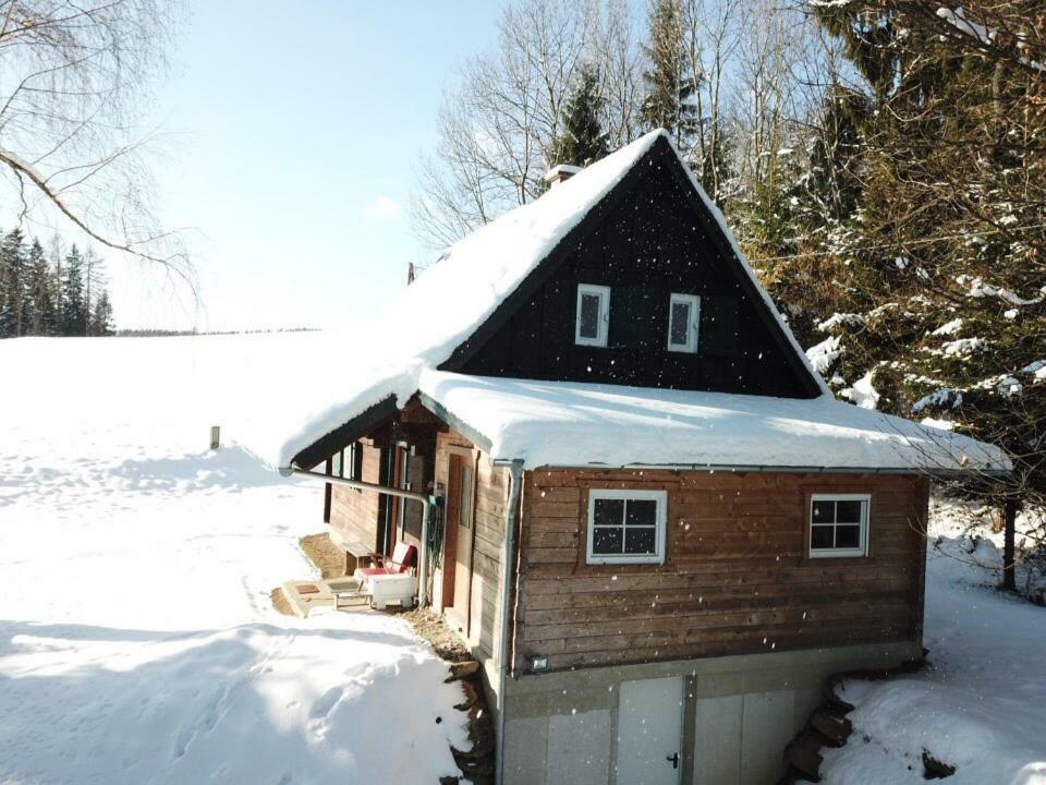 Gregor'S Ferienhaus Im Wald Edelschrott Luaran gambar